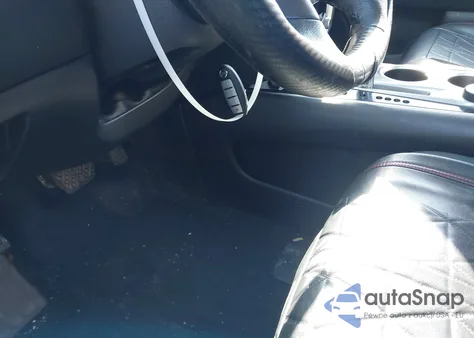 2015 Nissan Pathfinder Sv z USA, uszkodzony, nr VIN 5N1AR2MM7FC720417